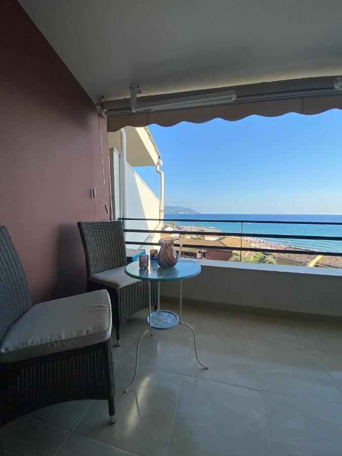 Daydream Seaview Deluxe Home 152 By New Era In Glyfada Beach Corfu Kültér fotó